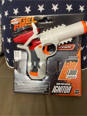Gelfire Ignitor Kids Toy Blaster - W/Safety Glasses -Nerf New